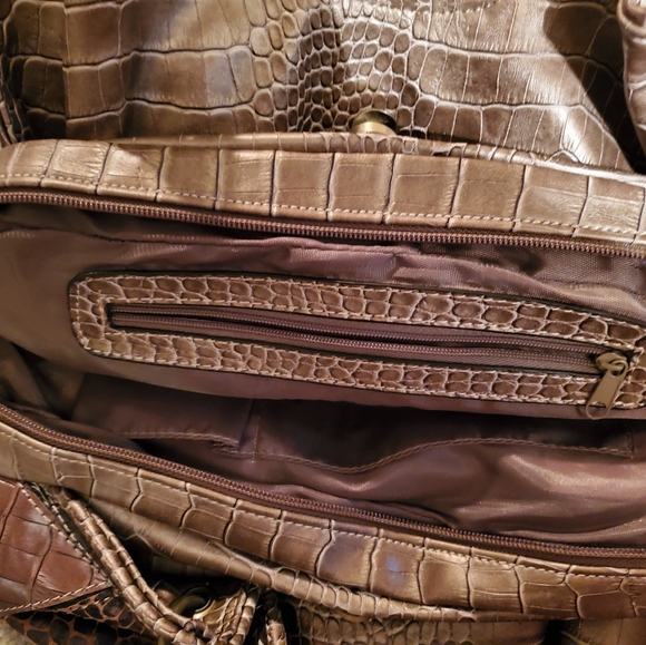 Bueno Handbag - Picture 4 of 5